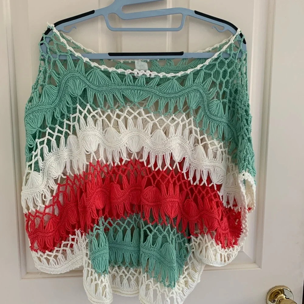 EUC Beautiful Crochet Knit Top - Picture 4 of 5